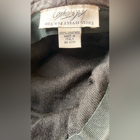 Lord & Taylor made in Italy 🇮🇹 Leather hat - Picture 8 of 15